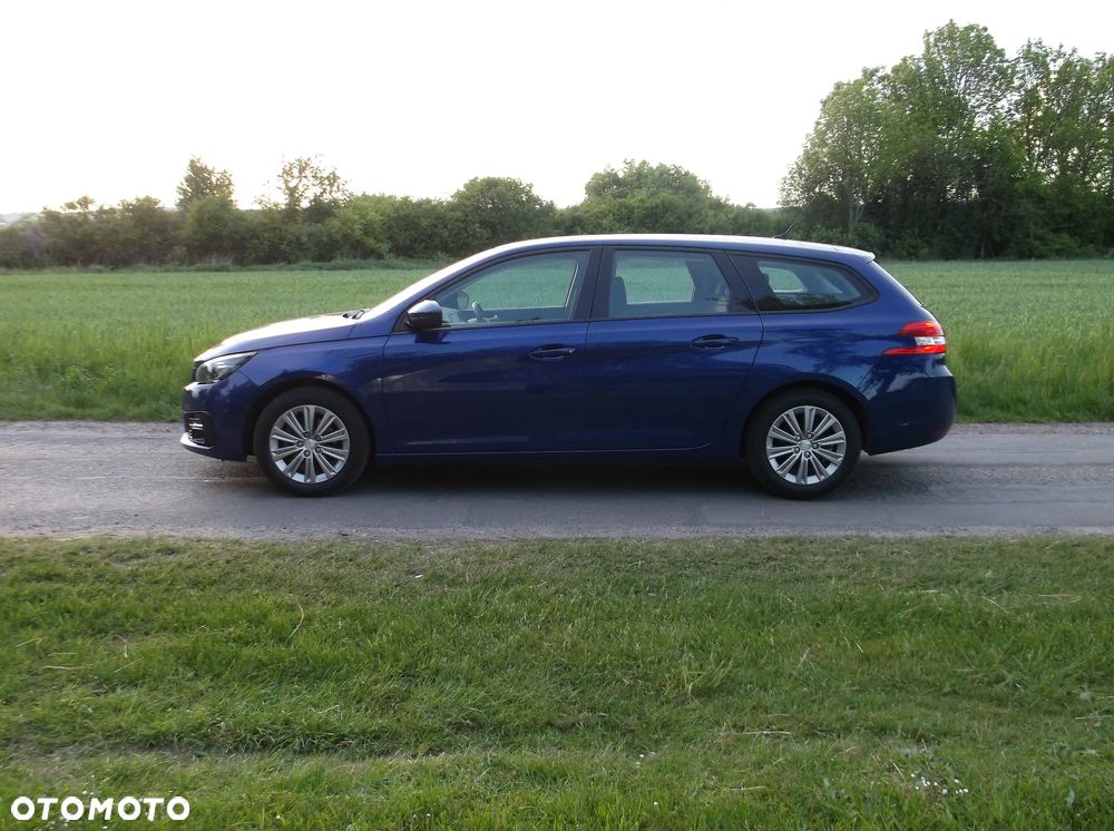 Peugeot 308 PureTech 130 GPF EAT8 Stop & Start Active Business-Paket - 30