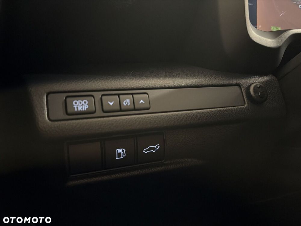 Lexus LBX 1.5 Hybrid Emotion - 19