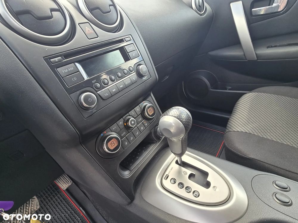 Nissan Qashqai 2.0 Acenta CVT - 20