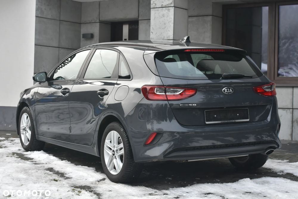 Kia Ceed 1.4 CVVT Dream Team Edition - 4