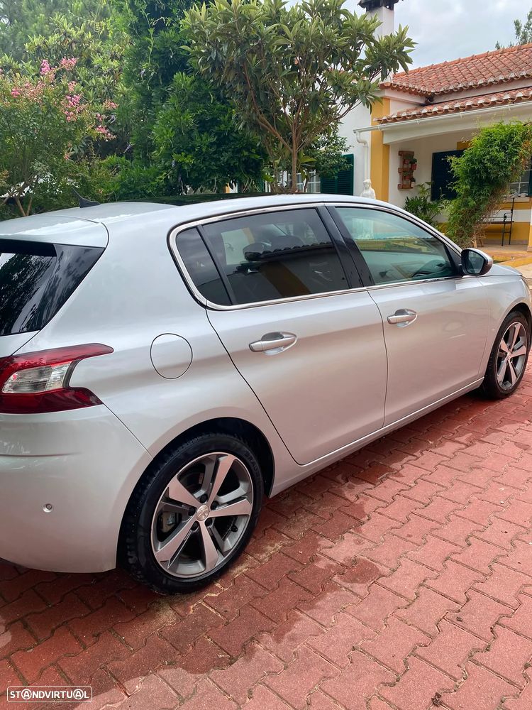 Peugeot 308 - 4