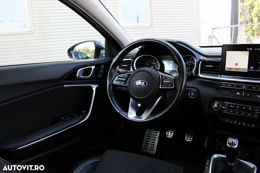 Kia Ceed 1.4 T-GDI OPF Platinum Edition - 19