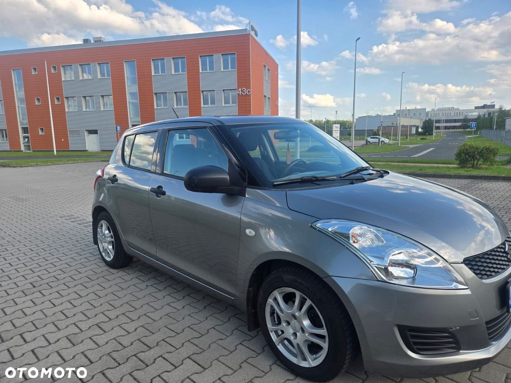 Suzuki Swift - 11