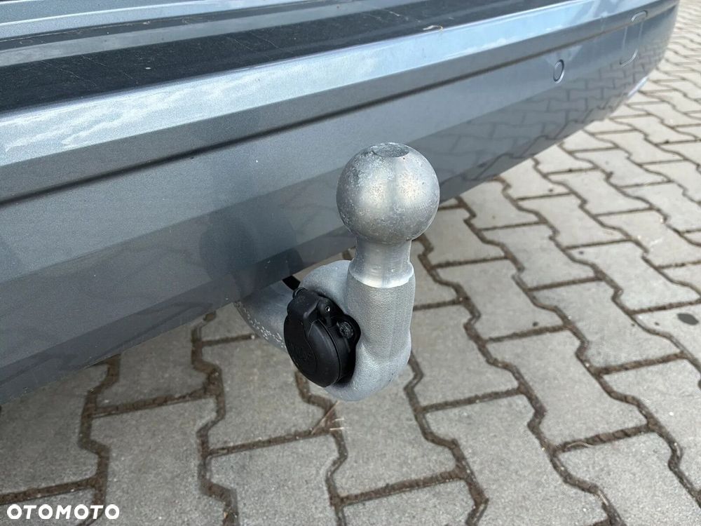 Volkswagen multivan BASIC FAMILY 2.0TDI 150 KM długi r.o. (L2) - 38