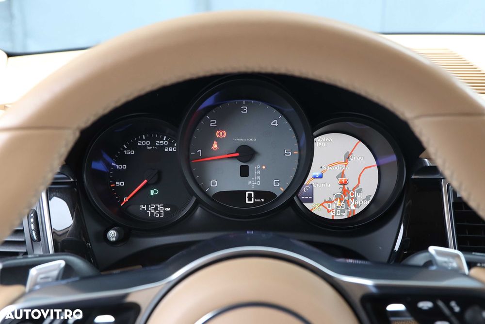 Porsche Macan 3.0 PDK S - 23