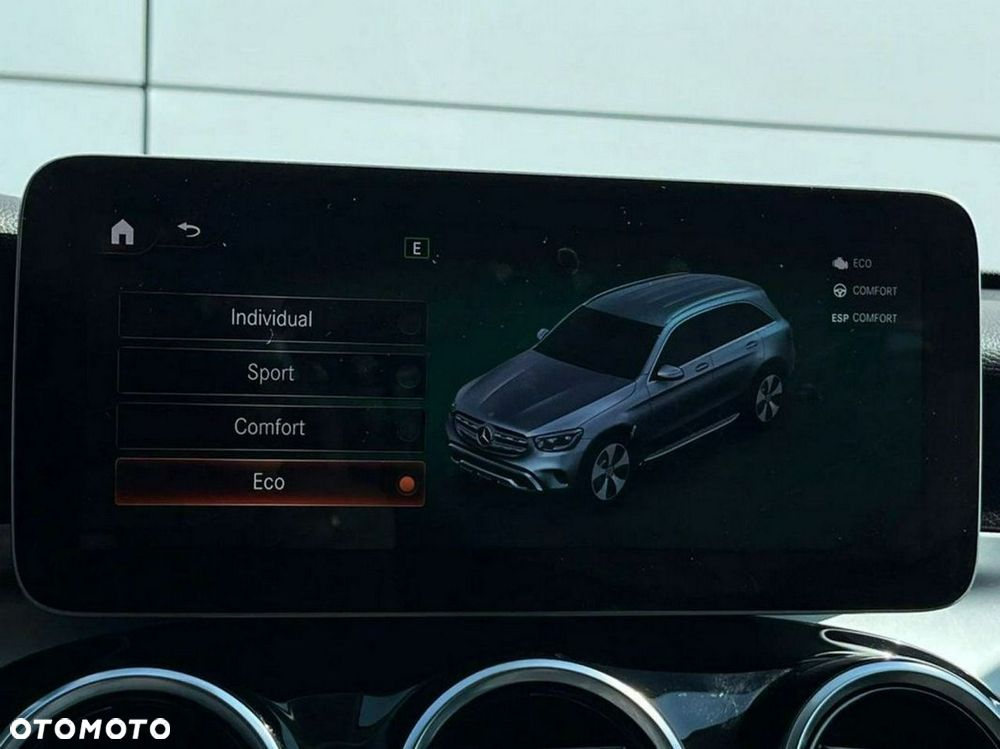 Mercedes-Benz GLC 220 d 4-Matic - 32
