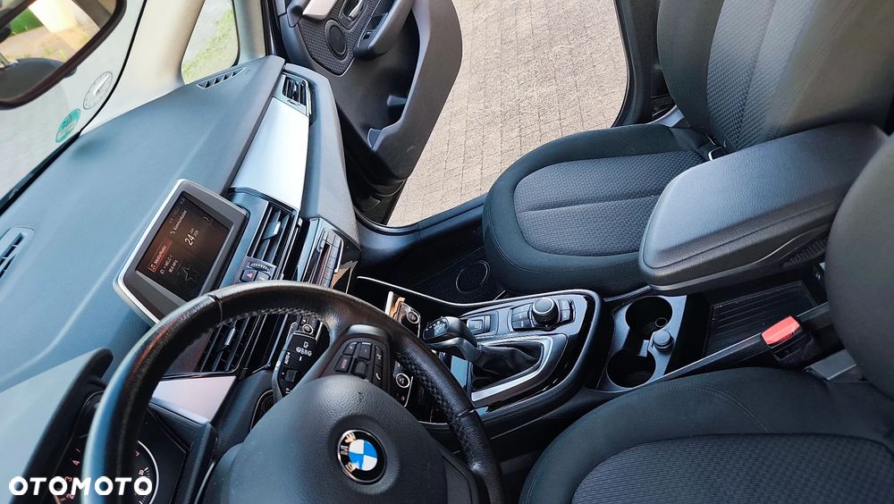 BMW Seria 2 218i Sport Line - 27