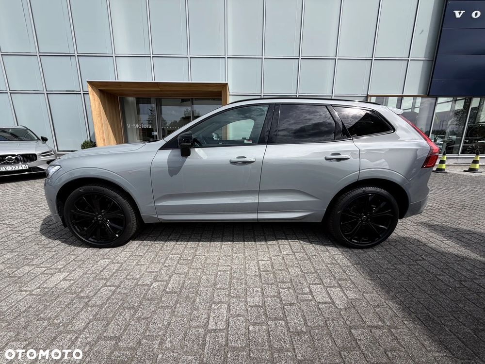 Volvo XC 60 B5 B AWD Plus Black Edition - 9
