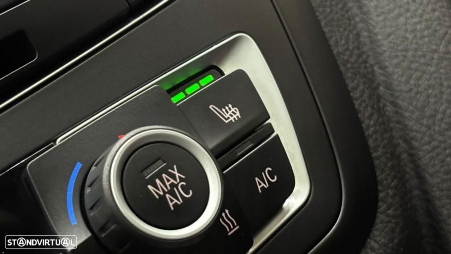 BMW 320 d xDrive Pack M Auto - 23