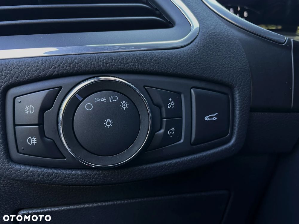 Ford S-Max 2.0 EcoBlue Titanium - 35