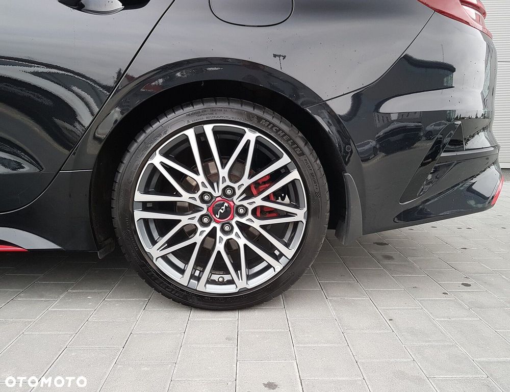 Kia ProCeed 1.6 T-GDI GT DCT - 9