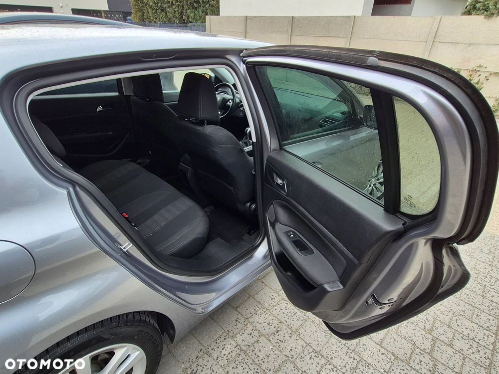 Peugeot 308 - 18