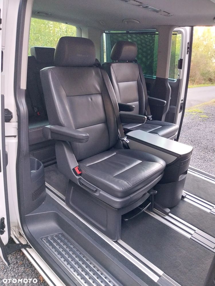 Volkswagen Multivan - 26