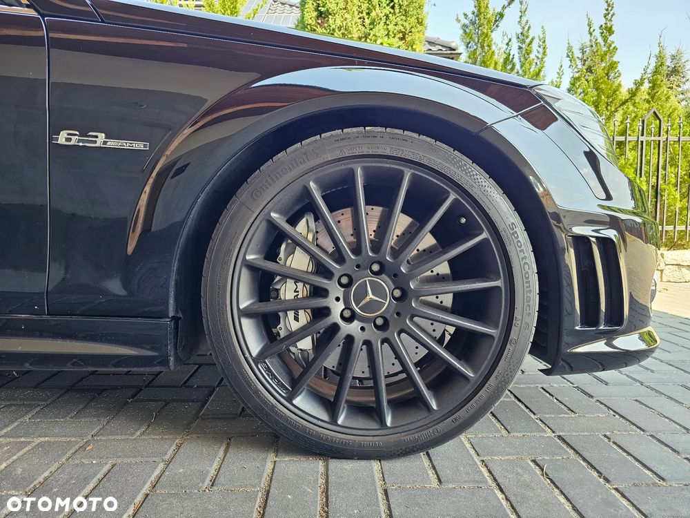 Mercedes-Benz Klasa C 63 AMG - 34