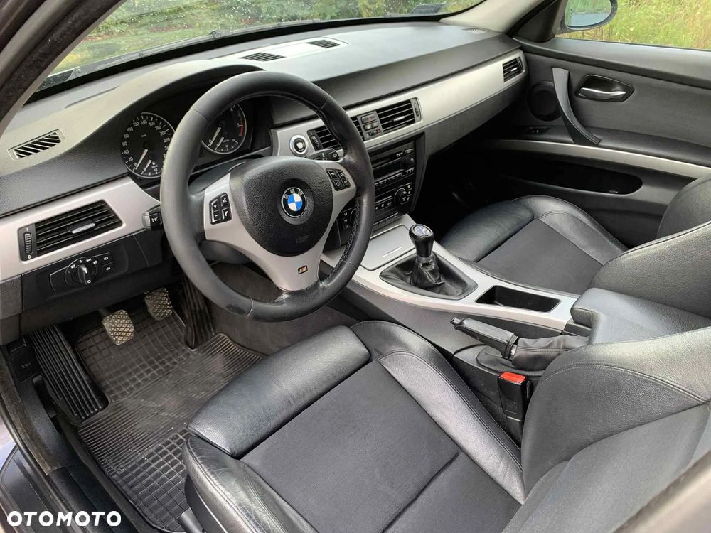 BMW Seria 3 320d DPF Touring Edition Fleet - 10