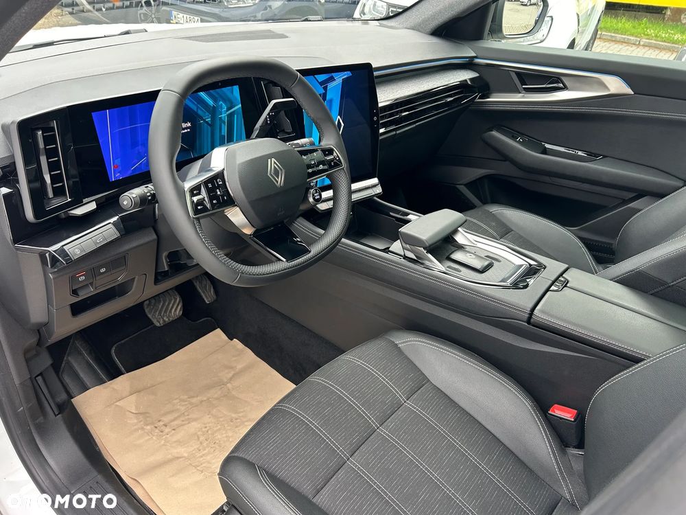 Renault Austral 1.3 TCe mHEV Techno - 9