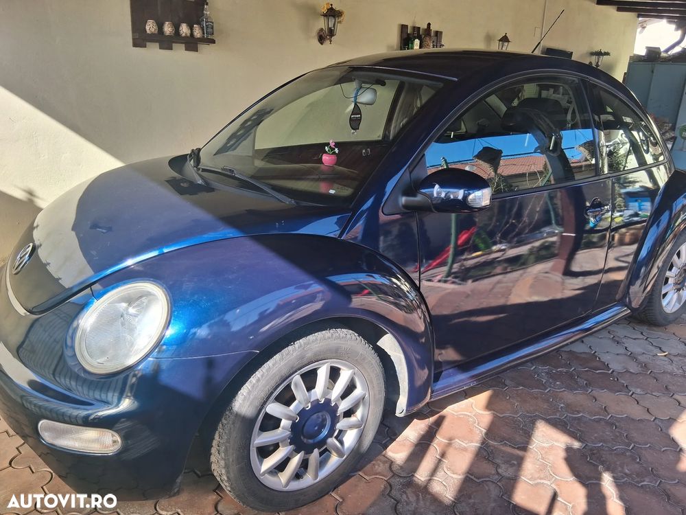 Volkswagen New Beetle - 3