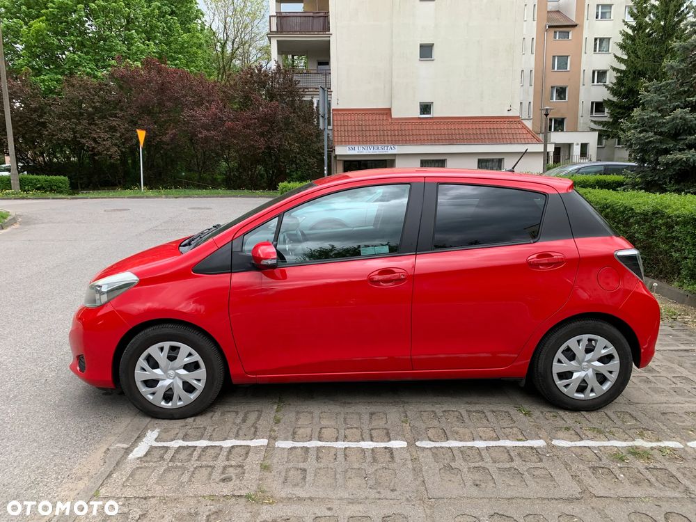 Toyota Yaris 1.33 Premium - 4