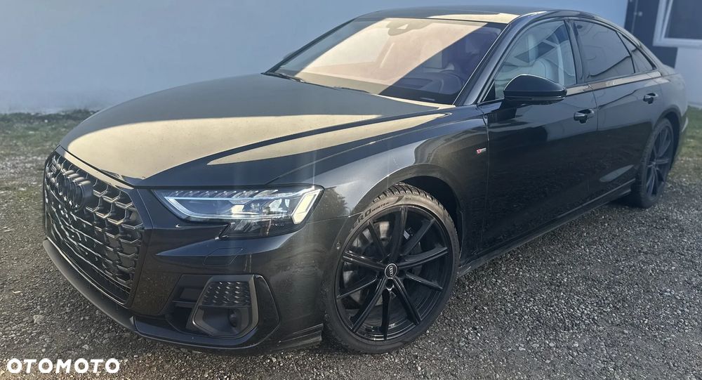 Audi A8 - 1