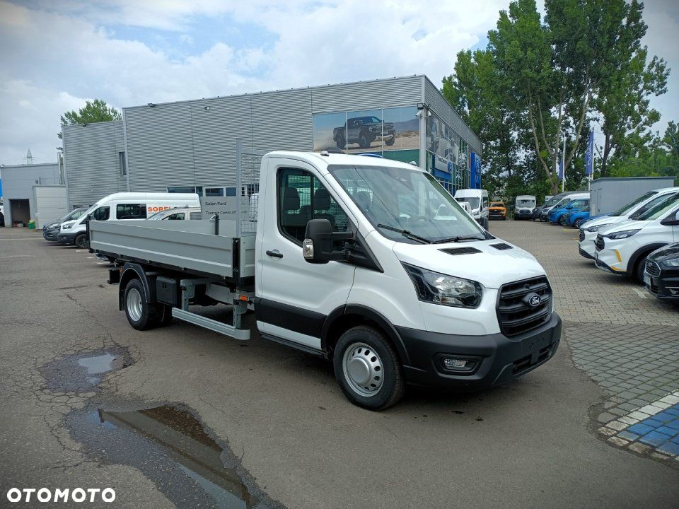 Ford Transit - 11