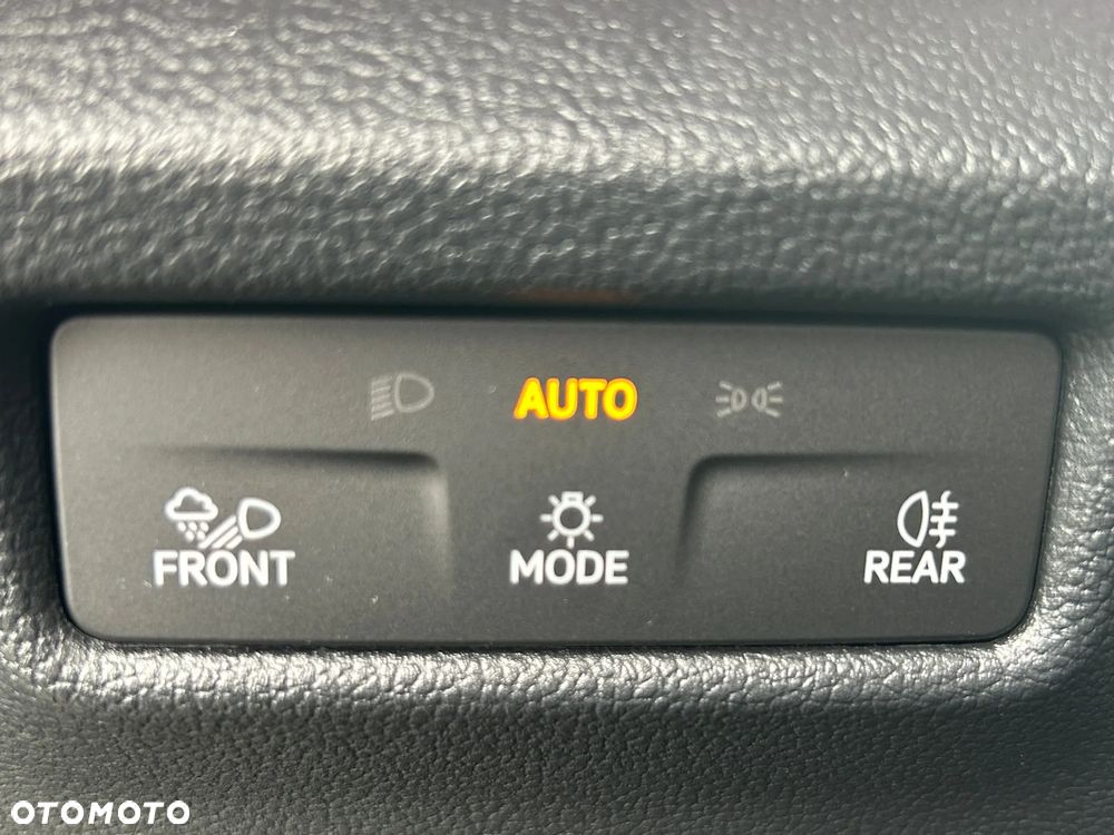 Volkswagen Tiguan 1.5 eHybrid PHEV 150kW Elegance DSG - 35