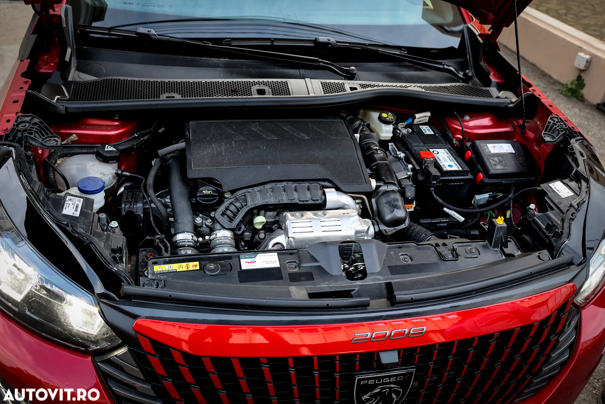 Peugeot 2008 1.2L PureTech 130 S&S EAT8 Allure - 5