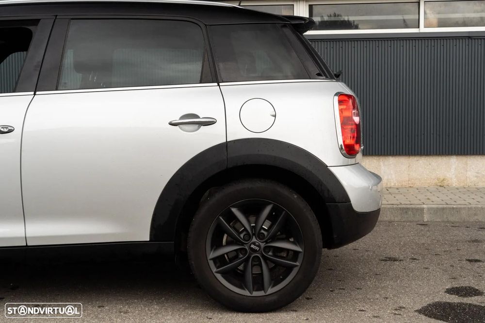 MINI Countryman Cooper D - 32