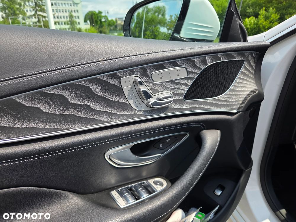 Mercedes-Benz CLS - 11