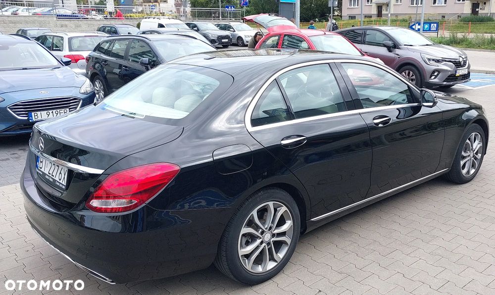 Mercedes-Benz Klasa C 300 7G-TRONIC - 3