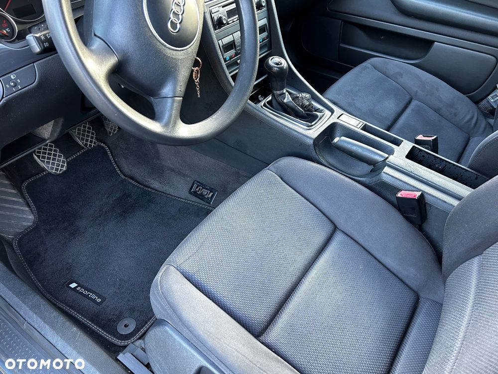 Audi A4 Avant - 8