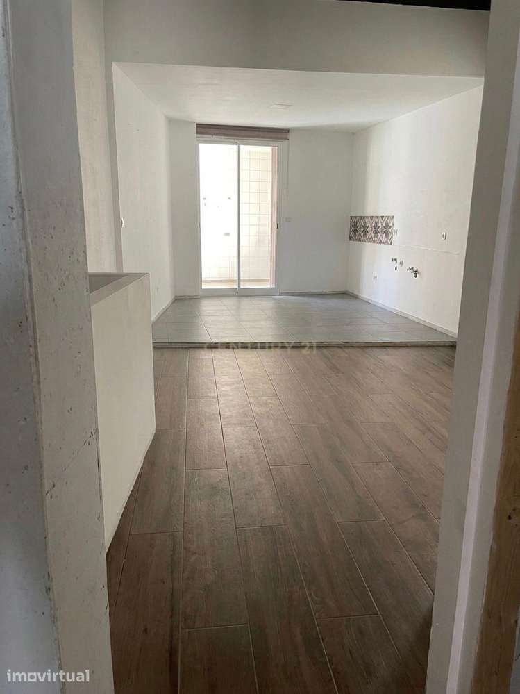 Moradia em Alcobaça com espaço Comercial - Grande imagem: 5/21