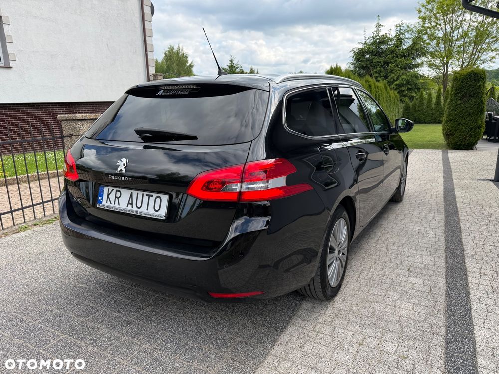 Peugeot 308 1.2 PureTech GPF Allure S&S - 4