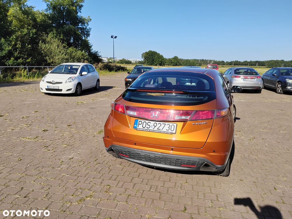 Honda Civic 1.8 Comfort - 3