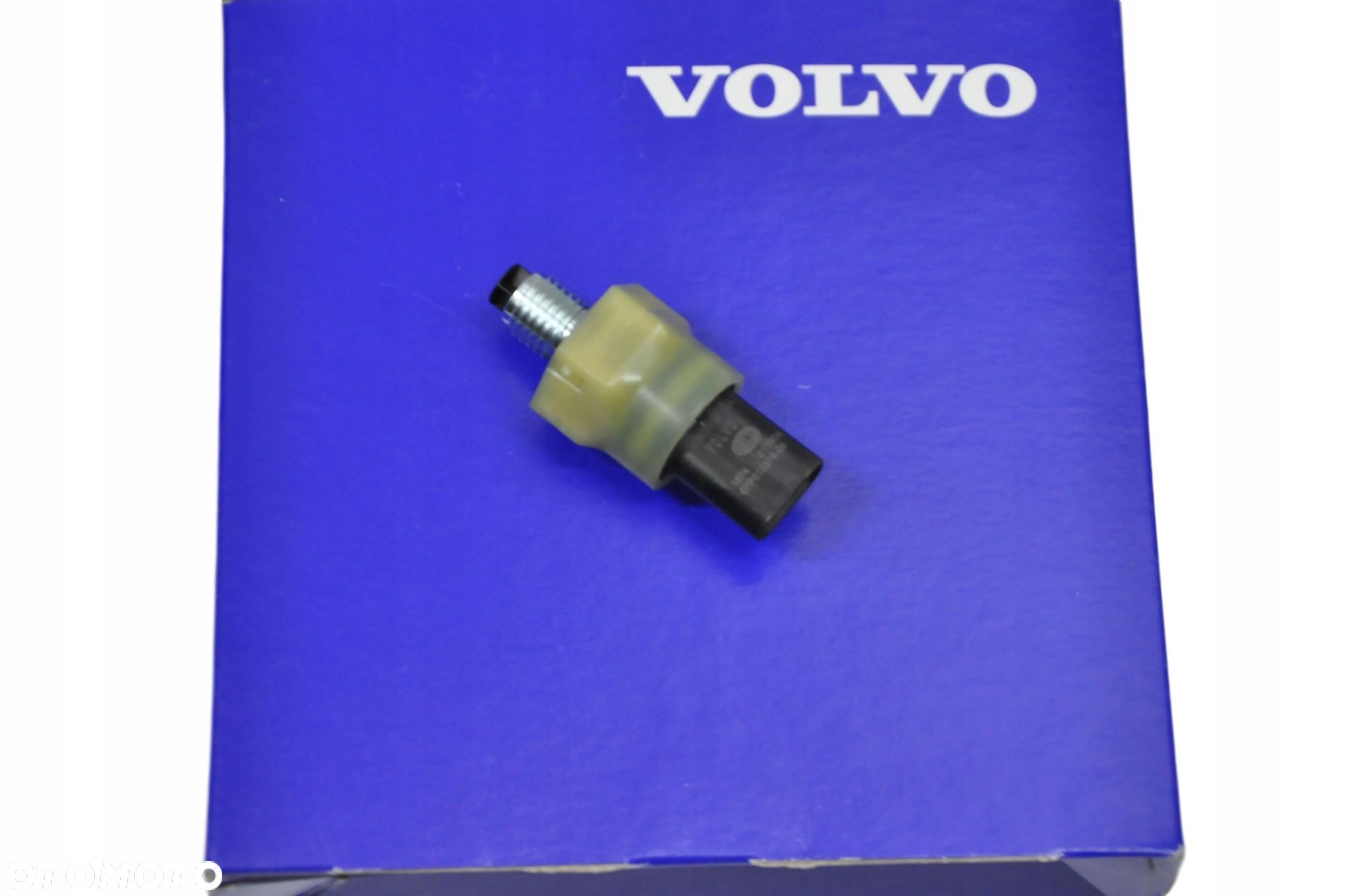 VOLVO S60 V60 S90 V90 czujnik cisnienia oleju OE - 1
