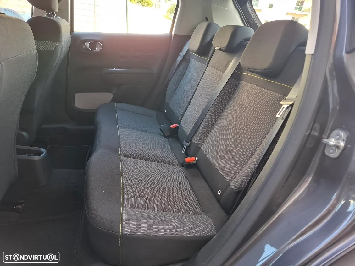 Citroën C3 1.2 PureTech Shine - 32