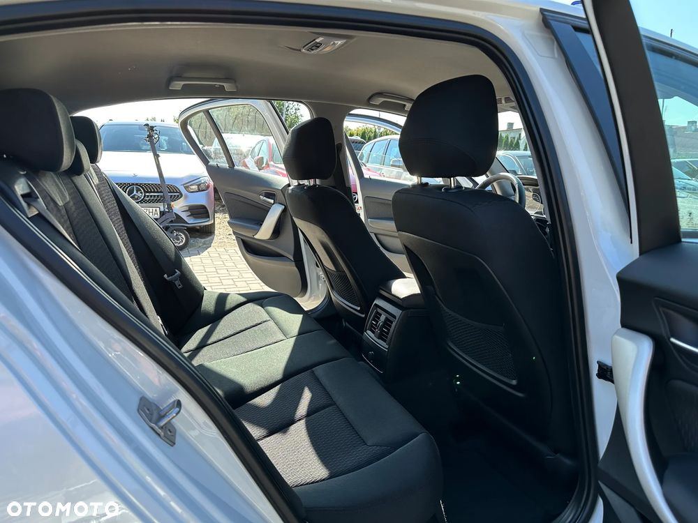 BMW Seria 1 - 24