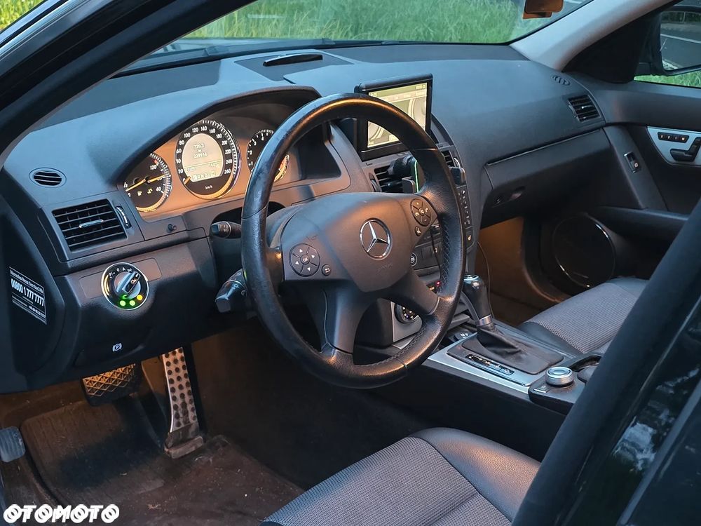 Mercedes-Benz Klasa C 350 4Matic 7G-TRONIC Avantgarde - 12
