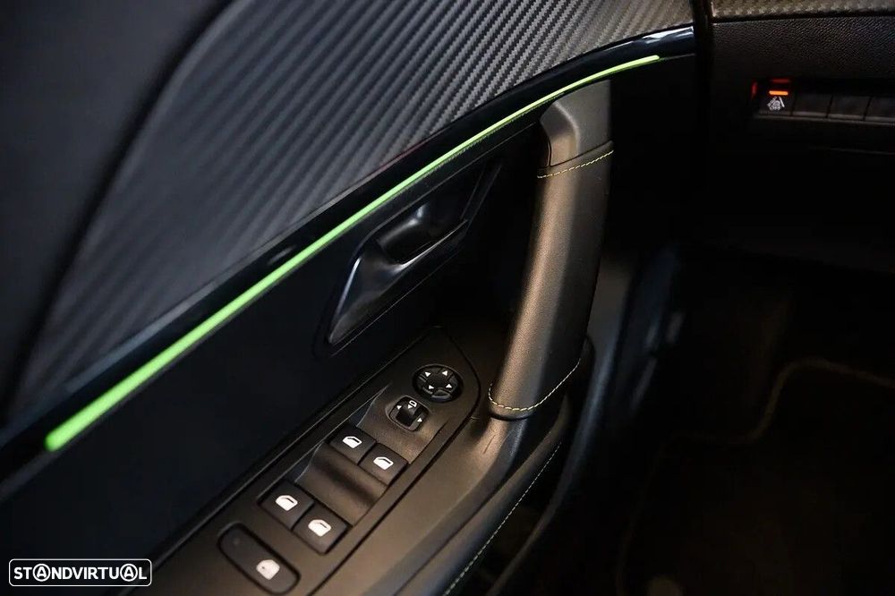 Peugeot e-2008 50 kWh GT Pack - 30