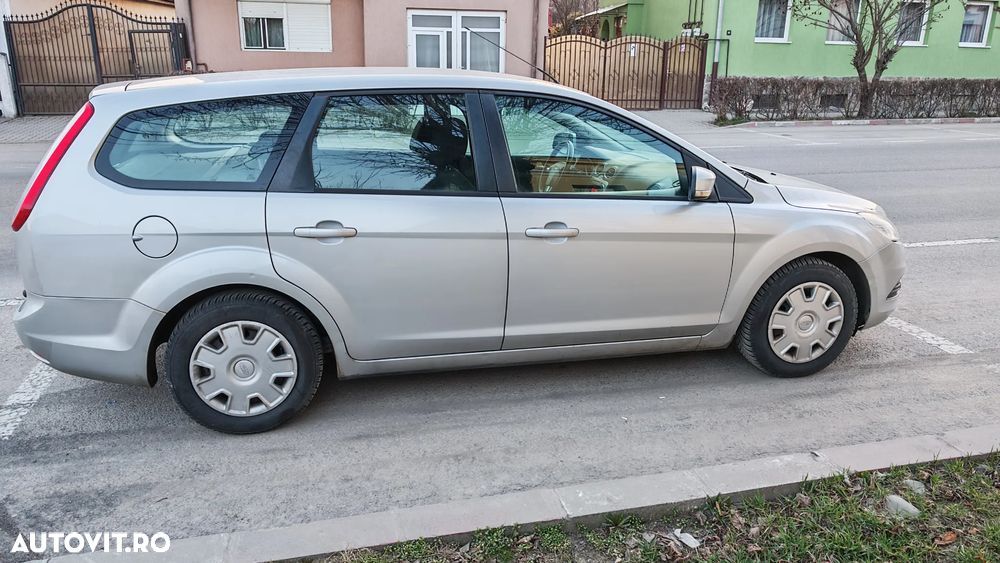 Ford Focus 1.6 TDCi DPF Trend - 4