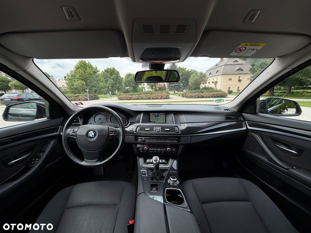 BMW Seria 5 520d - 10