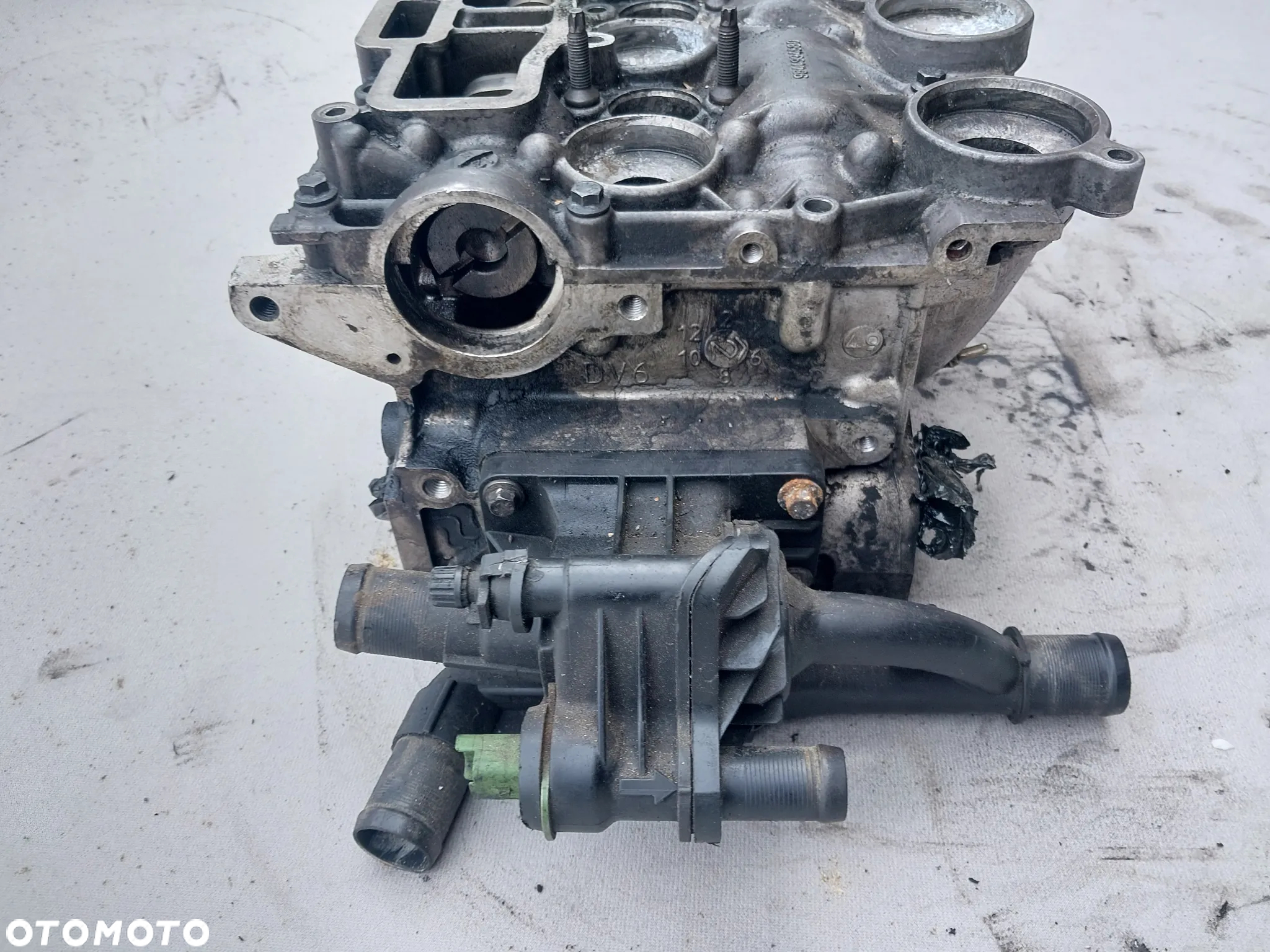 Głowica silnika 1.6 HDI TDCI 16V 9HX 9HZ 9H01 9H02 CITROEN PEUGEOT FORD VOLVO 9655911480 pokrywa zaworów wałki 9644994680 - 3