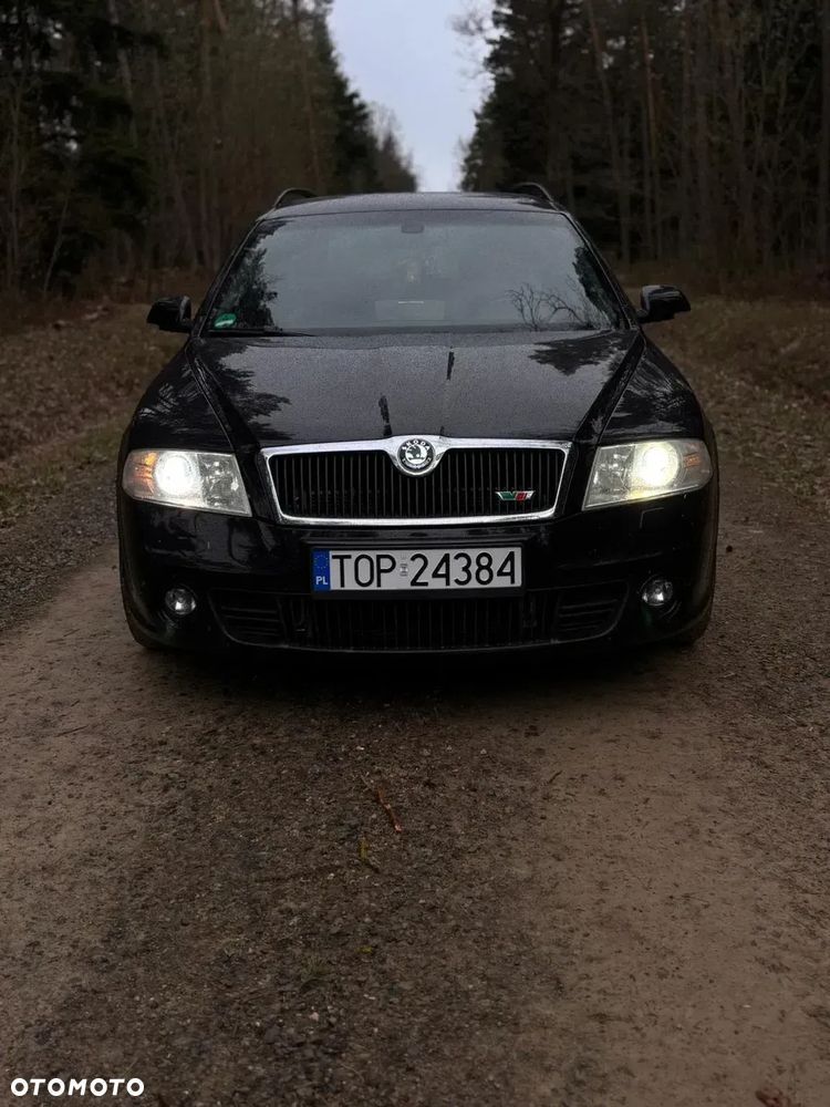 Skoda Octavia 2.0 TDI CR DPF RS - 27