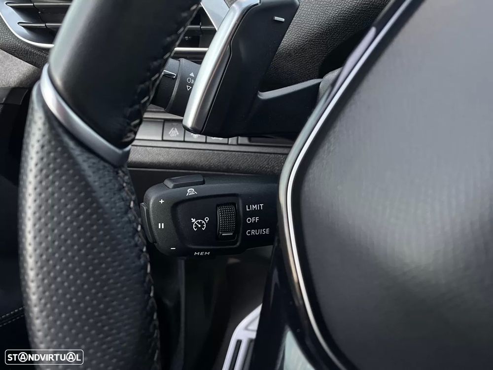 Peugeot 3008 1.2 PureTech GT Line EAT8 - 39