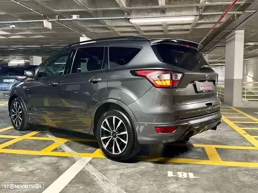Ford Kuga 1.5 TDCi ST-Line Limited Edition - 36