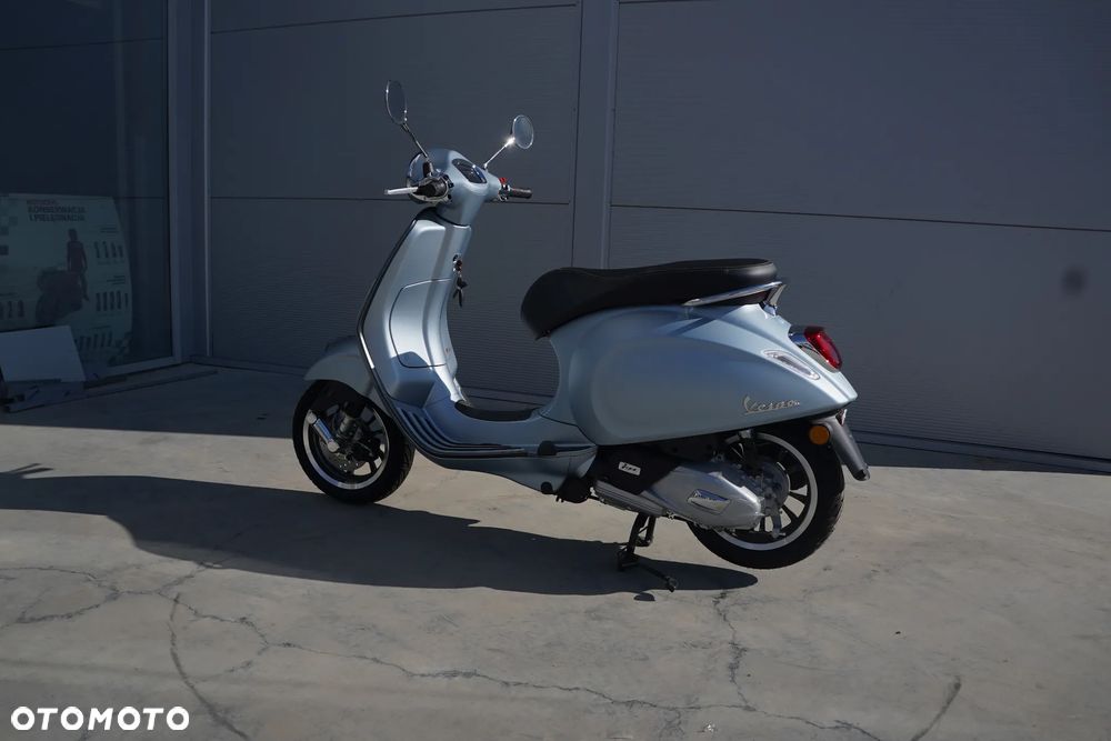 Vespa Primavera - 3