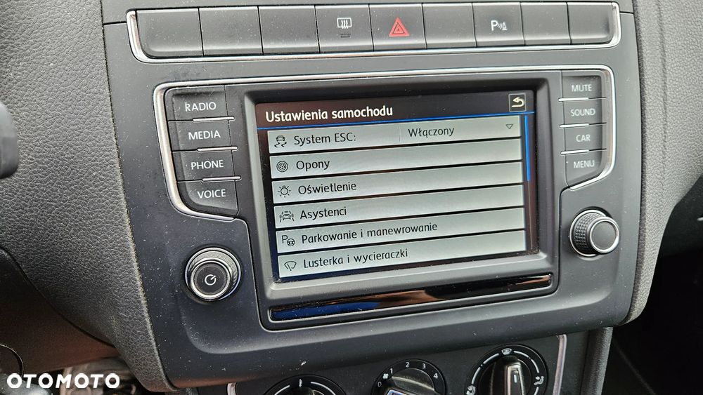 Volkswagen Polo 1.4 TDI (Blue Motion Technology) Comfortline - 31