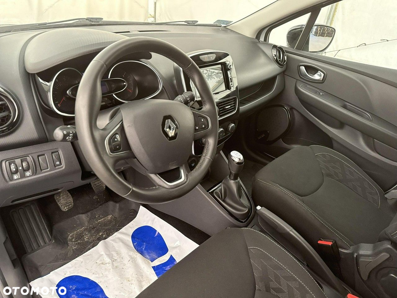 Renault Clio - 13