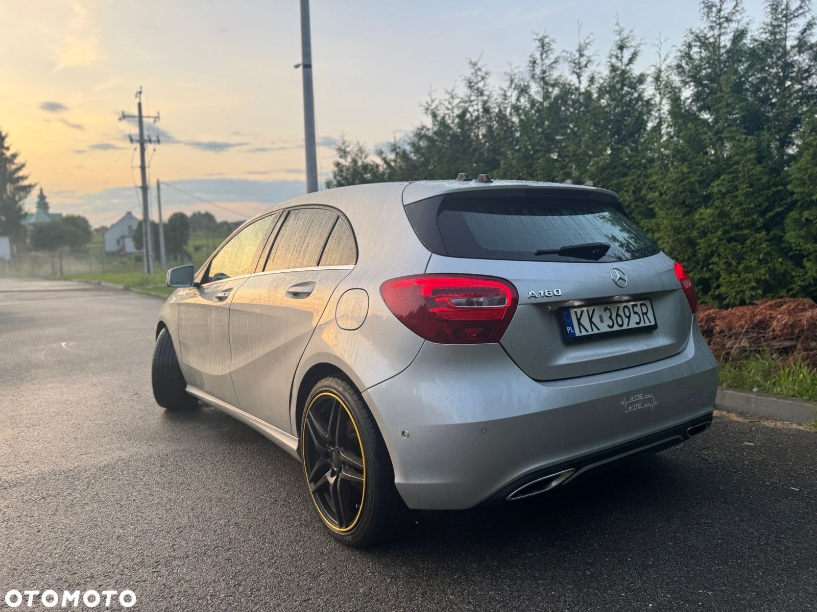 Mercedes-Benz Klasa A 180 (BlueEFFICIENCY) - 1