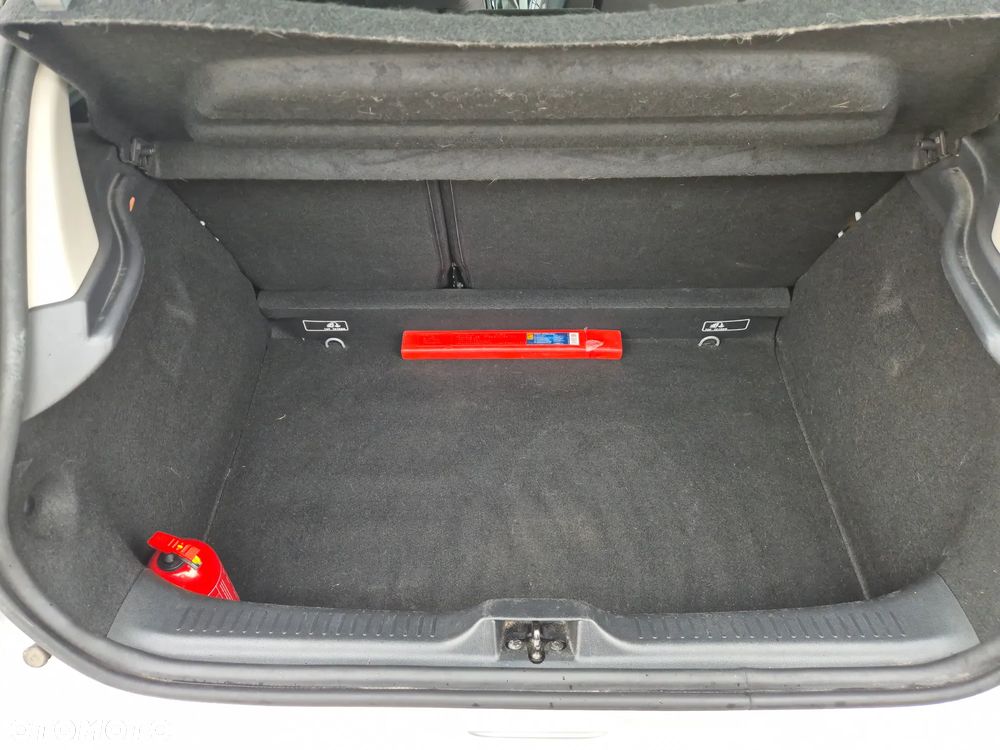 Renault Clio 1.2 16V Alize - 20