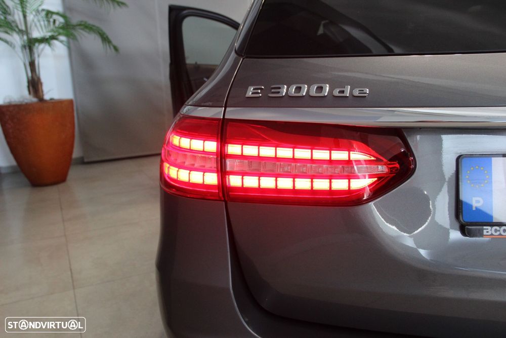 Mercedes-Benz E 300 de AMG Line - 6
